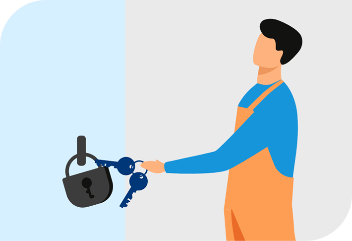 Eine Person verschließt ein Schloss - Alle Lagerboxen haben ein individuelles Schloss Eine Person verschließt ein Schloss - Alle Lagerboxen haben ein individuelles Schloss